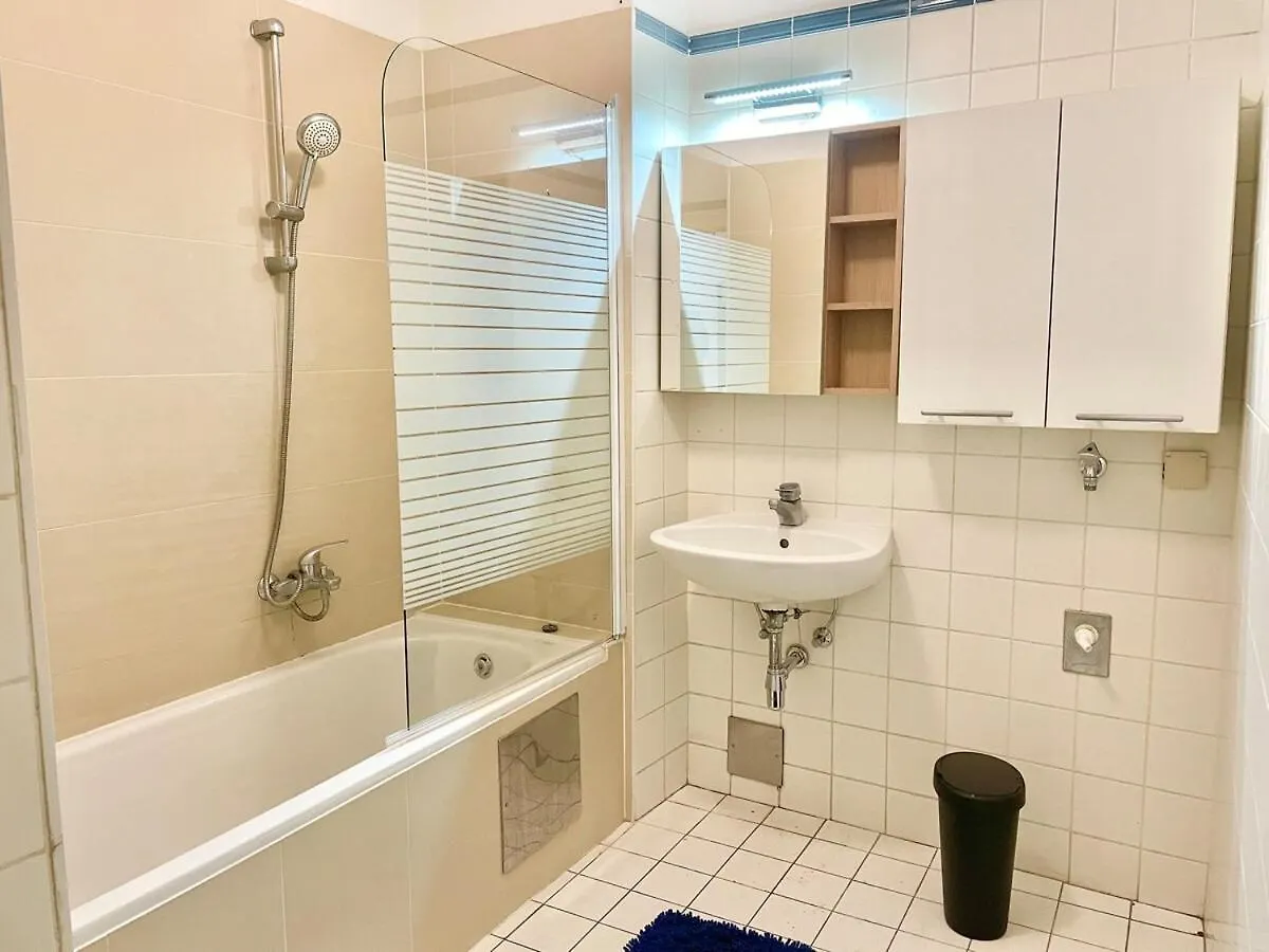Long Term Apartment With Balcony & Parking Vienna Austria