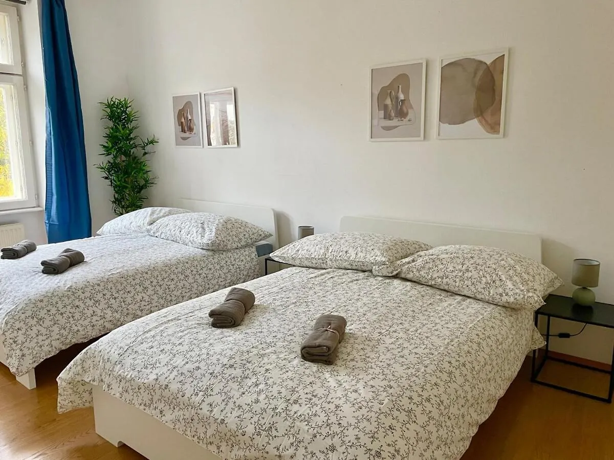 Long Term Apartment With Balcony & Parking Vienna Austria