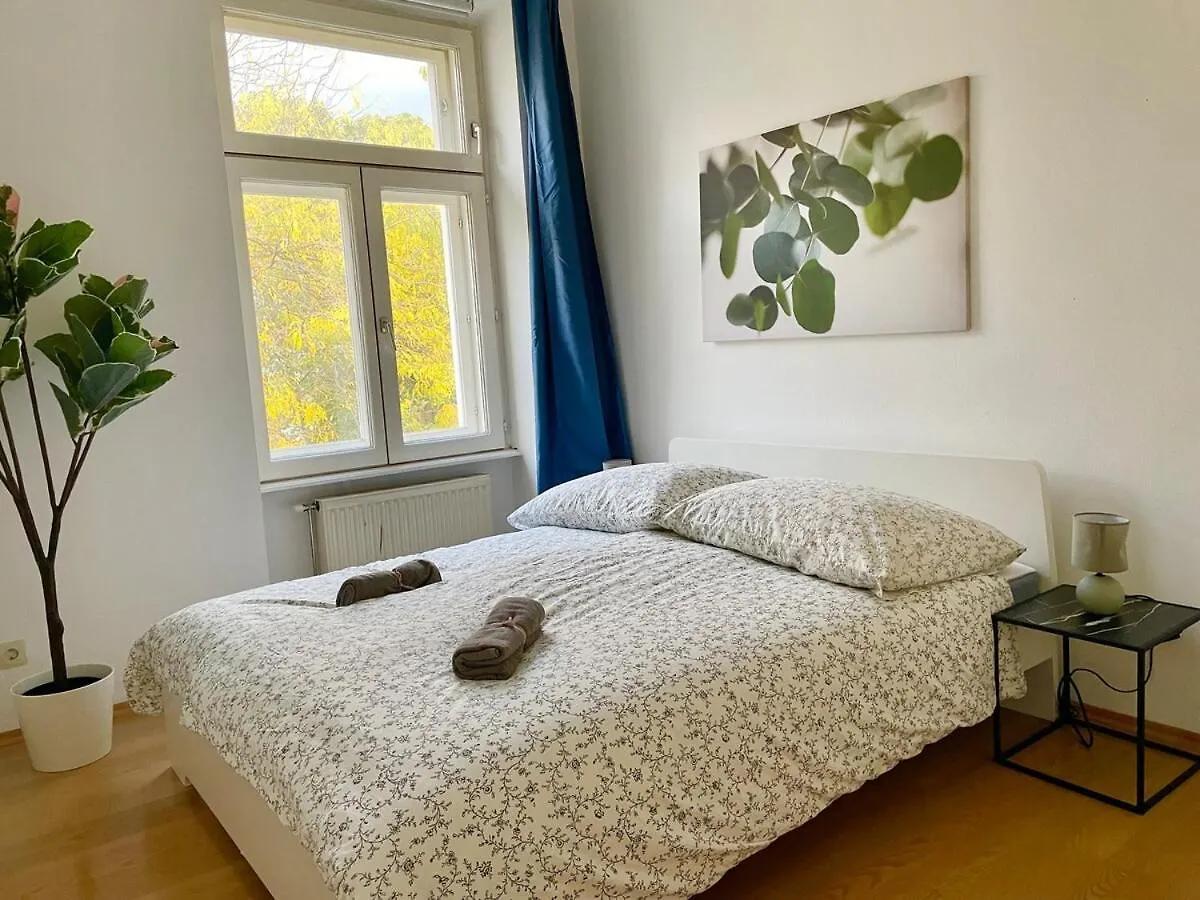 Long Term Apartment With Balcony & Parking Vienna