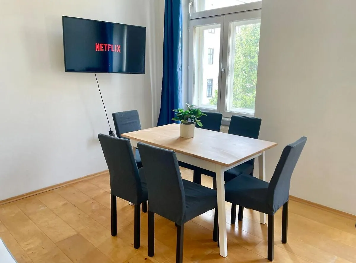 Long Term Apartment With Balcony & Parking Vienna Austria